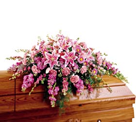 tabut üstü çelenk cenazeye cenaze çiçeği Ankara Yenimahalle Çiçekçi firma ürünümüz