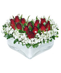 Ankara Ayaş de farklı bir çiçek firması ürünü  Özel anların kalpli çiçeği Ankara çiçek gönder firması şahane ürünümüz