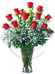 vazo içerisinde 12 adet kırmızı gül Ankara uluslararası çiçek gönderme
